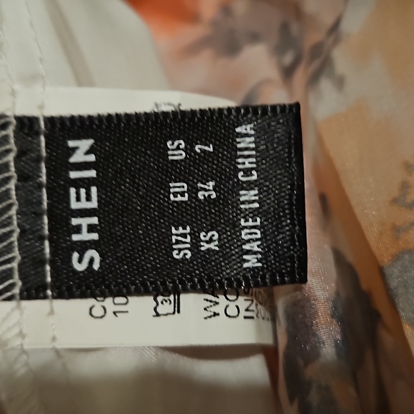 Floral Puff Sleeve Dress - Picture 8 of 8